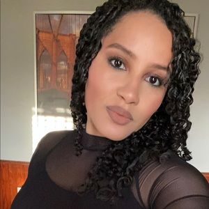 Meet your Posher, Melissa